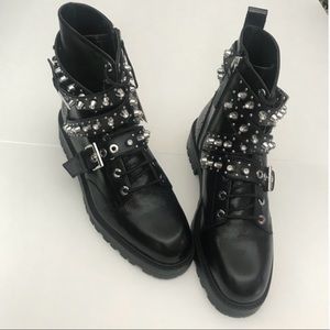 Zara leather ankle boots with jewel detail US11/42